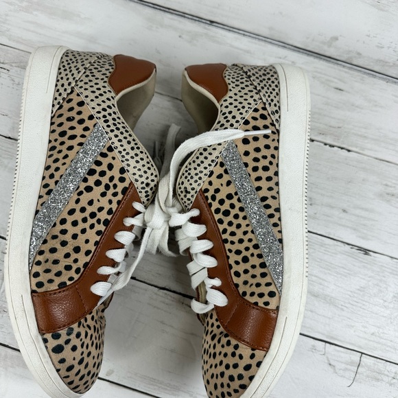 Torrid Animal Print Glitter Faux Leather Sneakers Size 10W - Picture 3 of 8